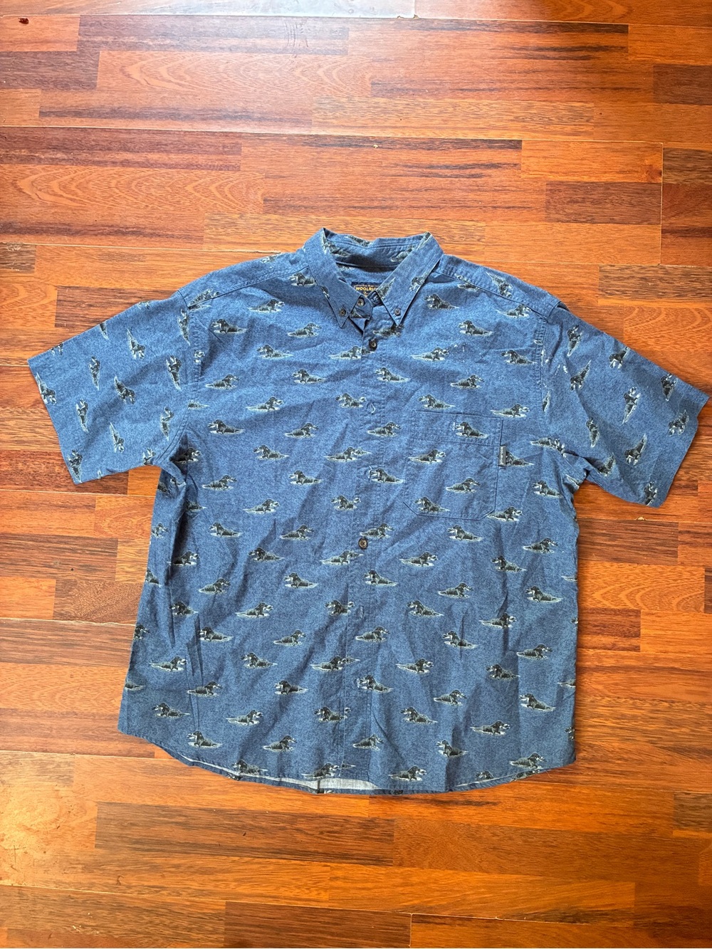 Men’s Woolrich Short-Sleeve Hunting Dog Patterned Shirt